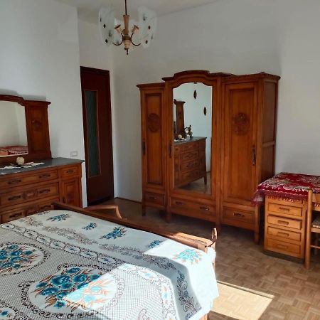 Appartamento Doppi Bagni Sei Posti Letto 비베로네 외부 사진
