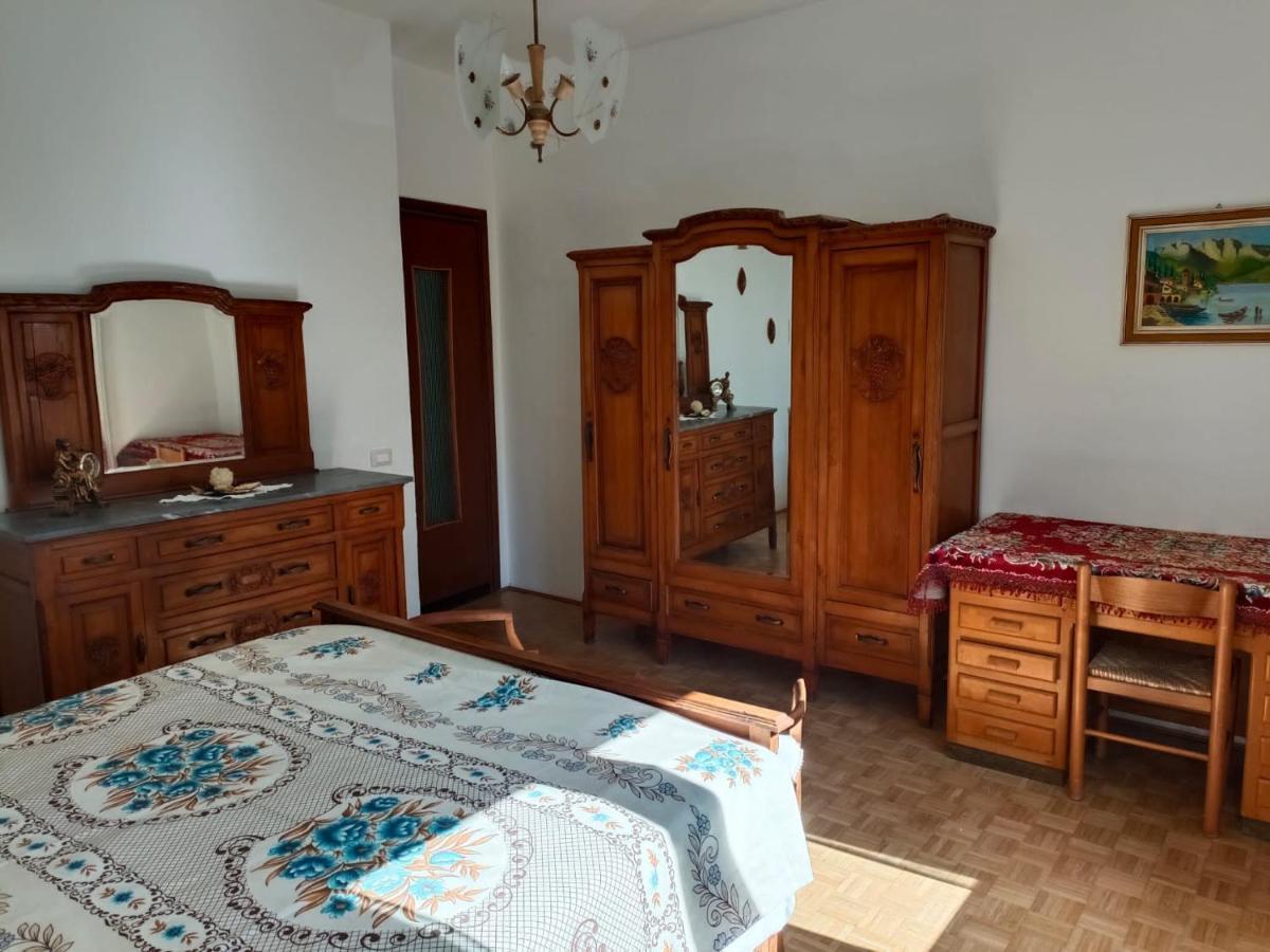 Appartamento Doppi Bagni Sei Posti Letto 비베로네 외부 사진