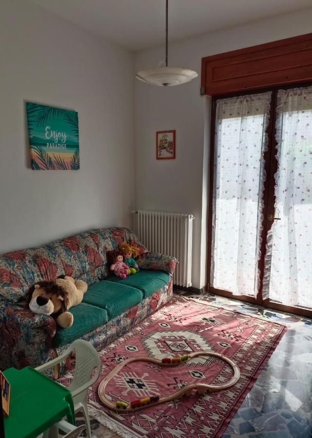 Appartamento Doppi Bagni Sei Posti Letto 비베로네 외부 사진