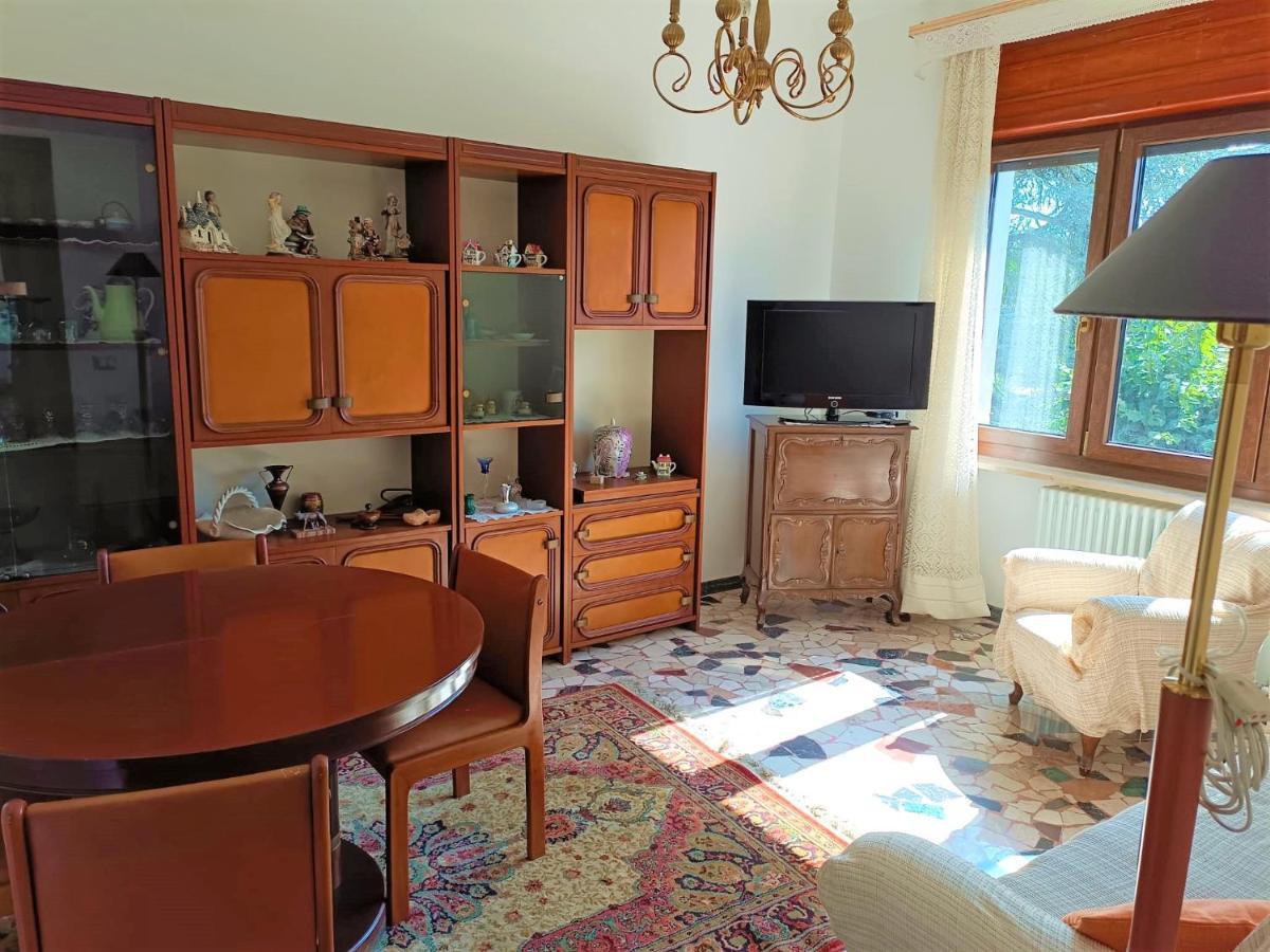 Appartamento Doppi Bagni Sei Posti Letto 비베로네 외부 사진